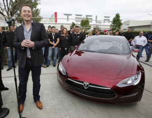 With 198,00 pre orders in less than 72 hours, Elon Musk should be smiling!